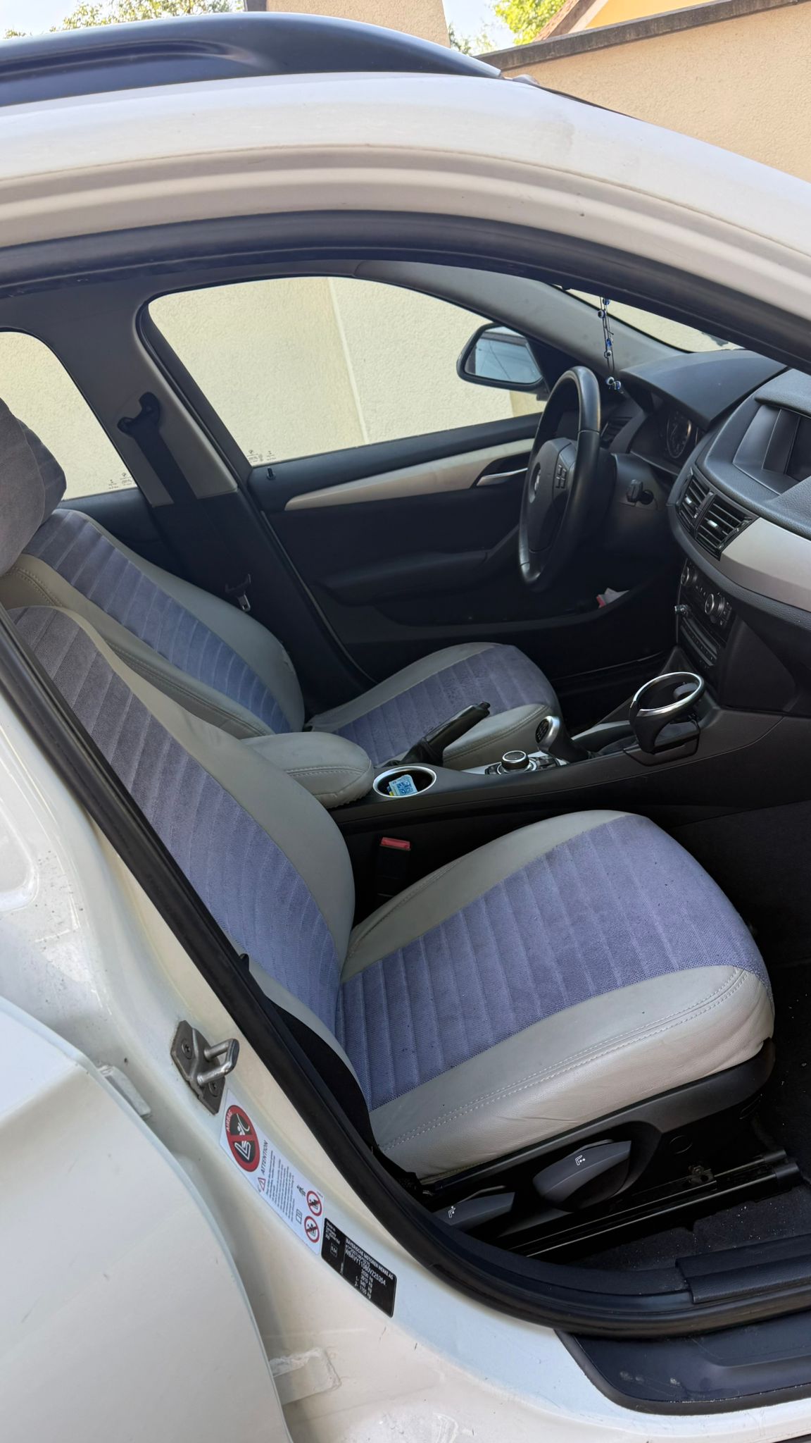 
								BMW X1 2014 116d complet									