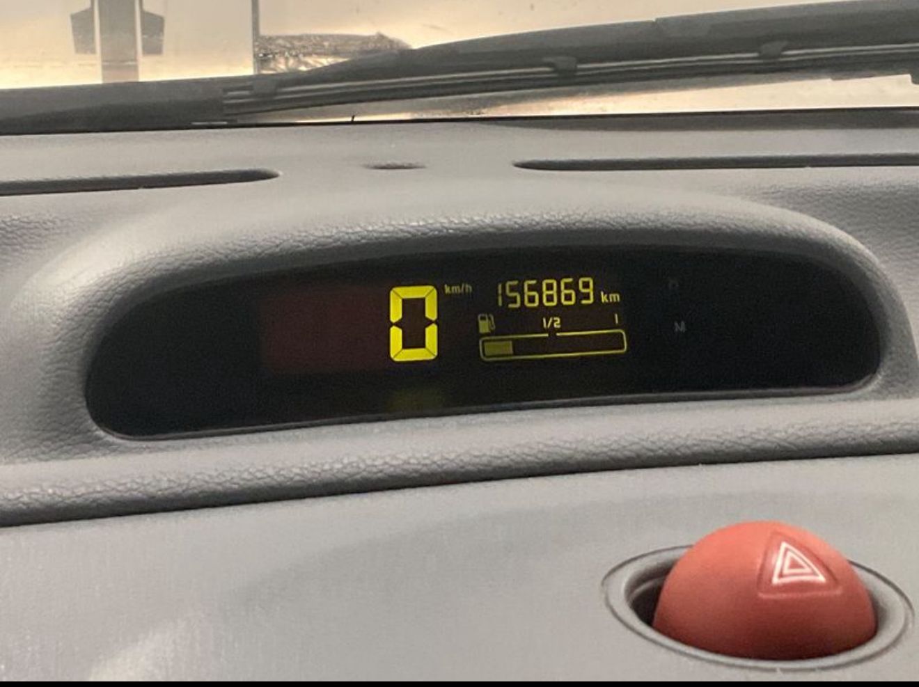 
								Twingo 1 phase 3 complet									