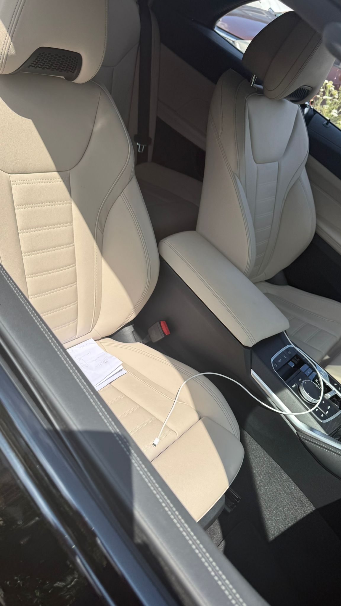 
								Audi itron électrique complet									