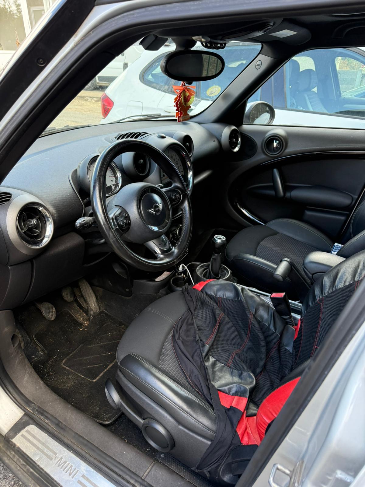 
								Mini countryman complet									